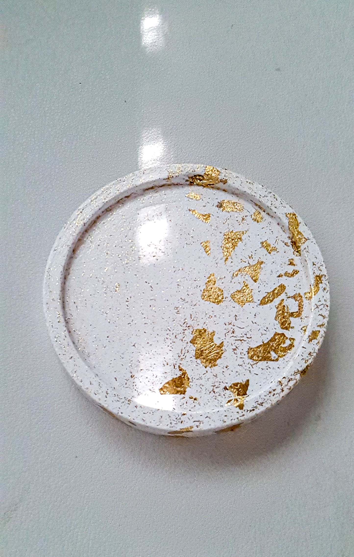 Round base for pendants/earrings/candles