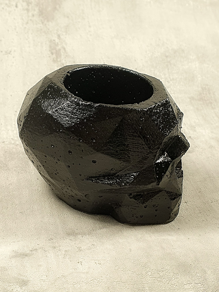 Gothic style skull vessel